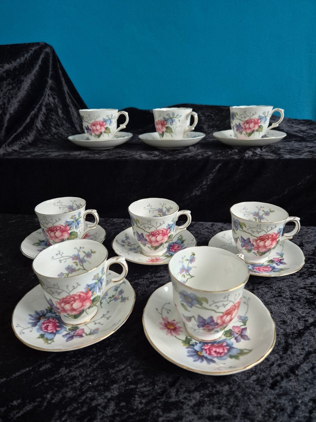 Antieke set Crown Staffordshire theekopjes en schotels, Ophalen