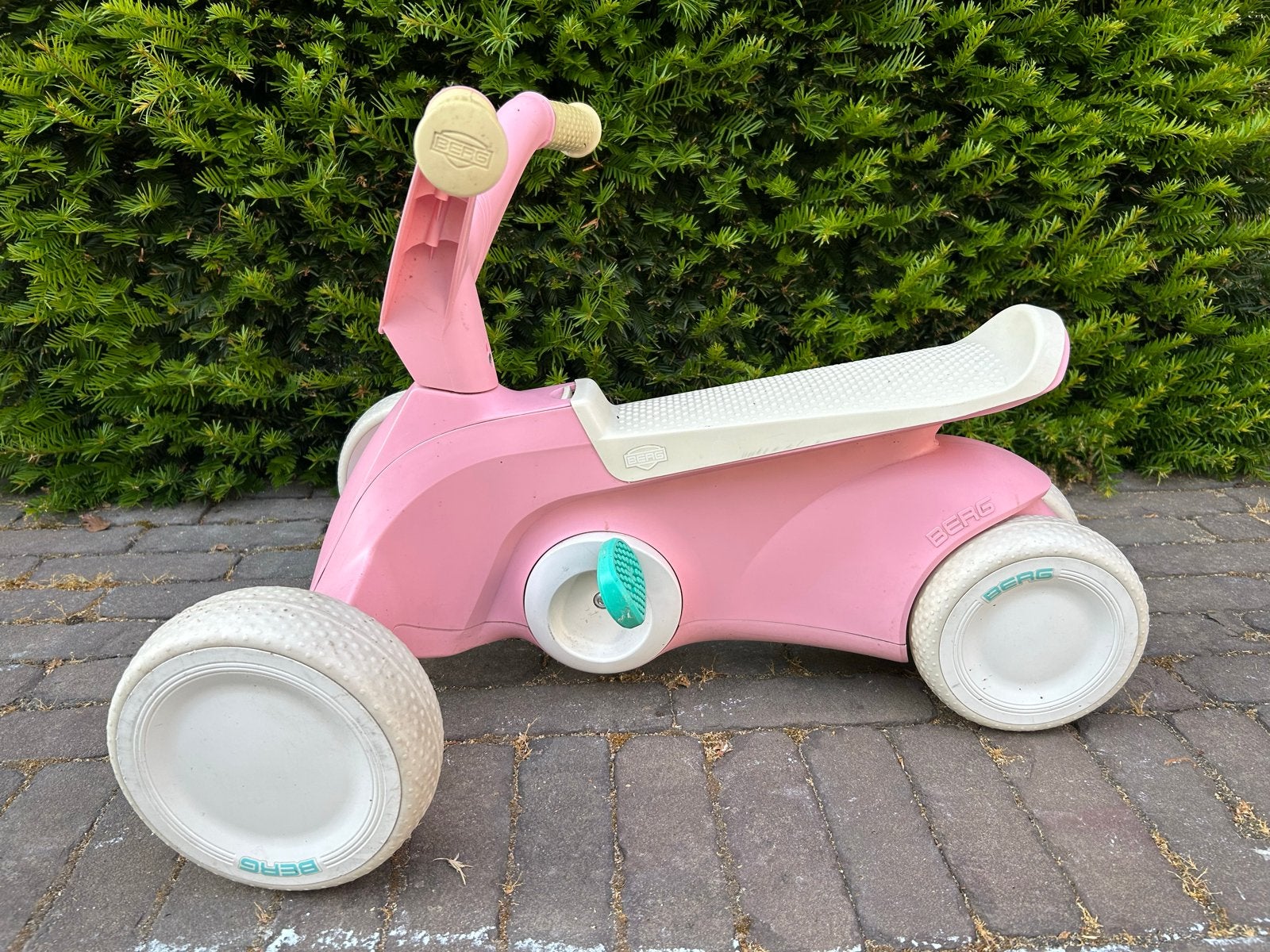 BERG Biky loopfiets roze - Perfect voor de kleintjes!, Ophalen, Gebruikt, Loopfiets