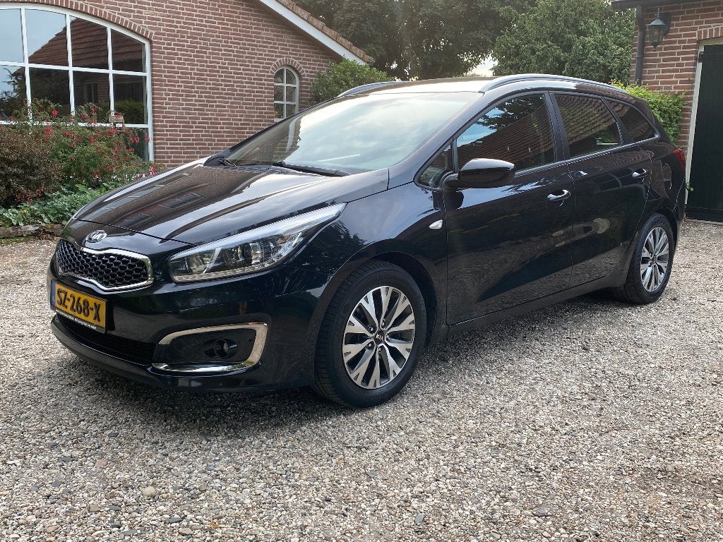 Kia (Pro) Cee d 1.0 T-gdi Comfortline Navigator incl. NW APK, Auto's, Voorwielaandrijving, Stof, Zwart, Origineel Nederlands