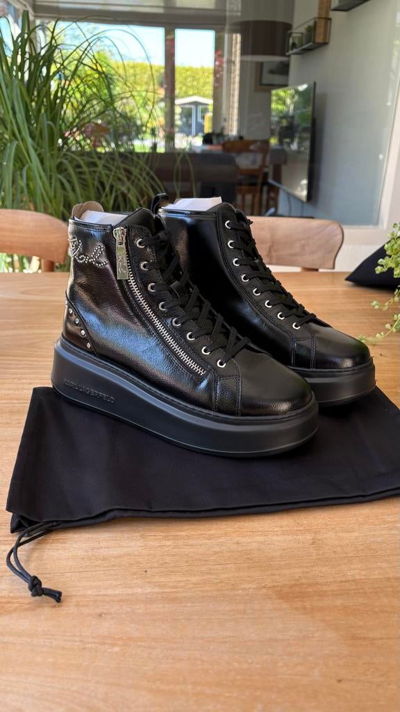 Karl Lagerfeld Anakapri Laarzen Maat 40 Nieuw, Kleding | Dames, Schoenen, Ophalen of Verzenden, Nieuw, Zwart, Lage of Enkellaarzen