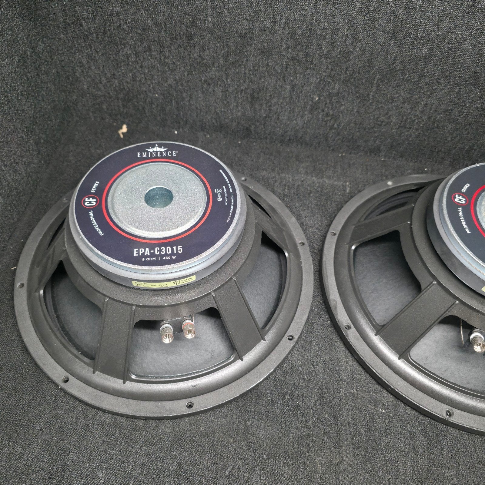 EMINENCE 15 INCH 450 watt nieuw 8x



EMINENCE SPEAKER
15 IN