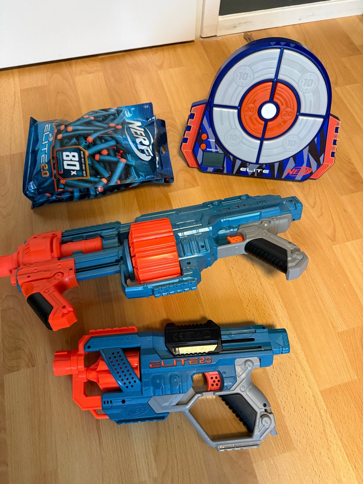 NERF Elite 2.0 complete set – 2 blasters, digitaal doelwit, Ophalen of Verzenden, Zo goed als nieuw, Jongen of Meisje