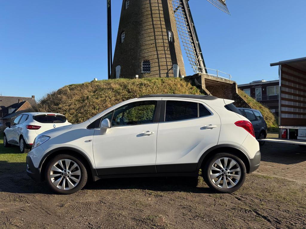 Opel Mokka 1.4 T Cosmo LEER CLIMA NAVI, Voorwielaandrijving, Euro 5, Gebruikt, Zwart