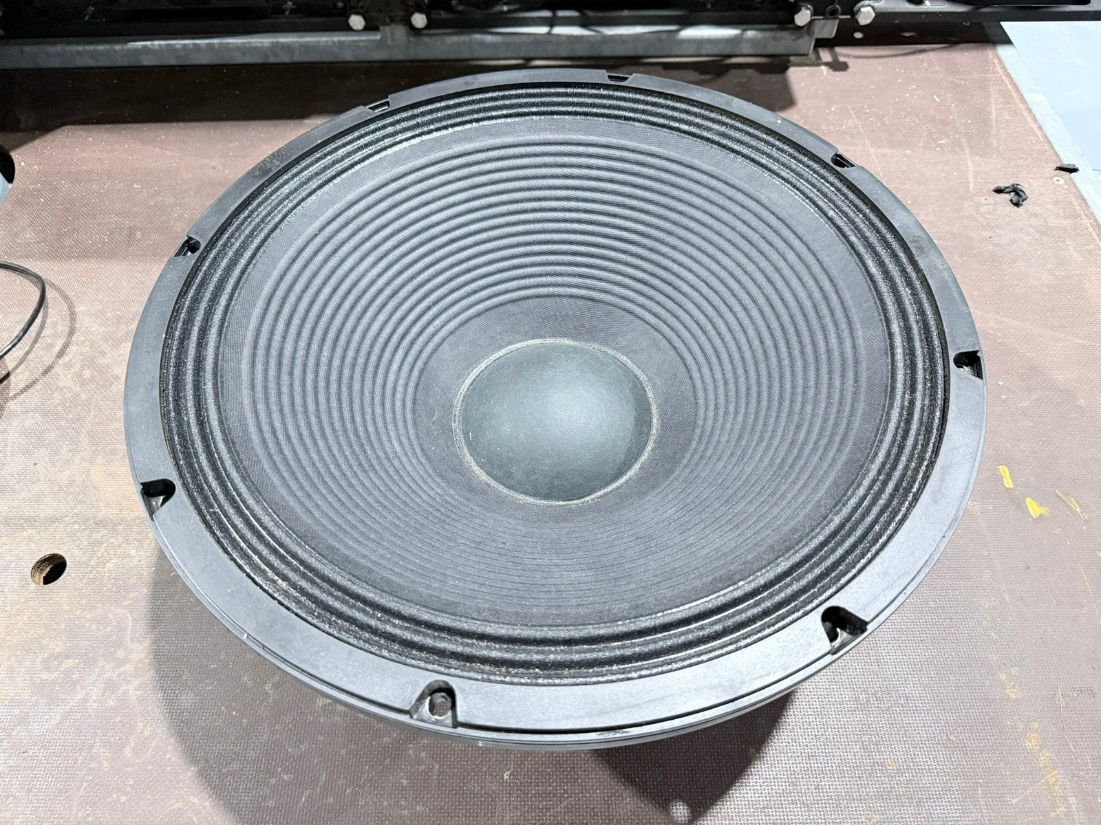 16x 18Sound 18LW1400 – 18” Professionele Subwoofer Drivers, Ophalen of Verzenden, Zo goed als nieuw, Subwoofer, Overige merken