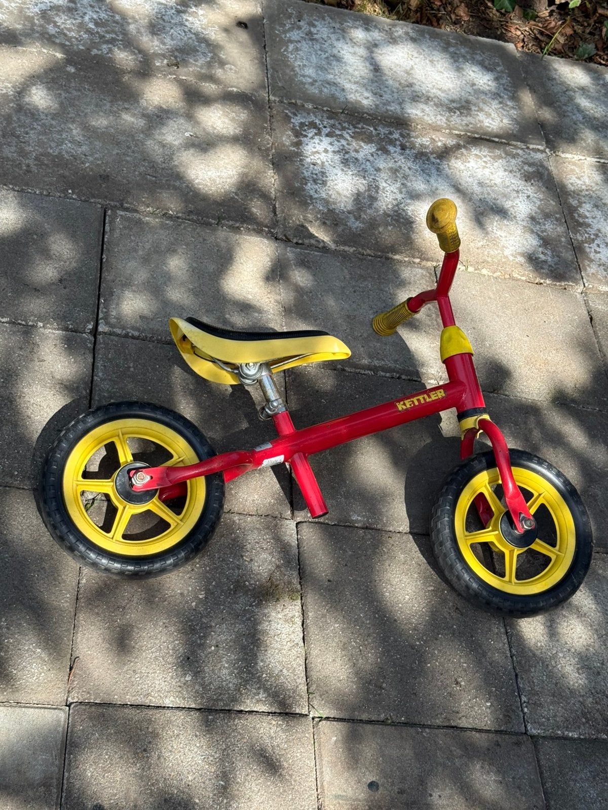Kettler loopfiets rood/geel – verstelbaar zadel en stuur, Ophalen, Gebruikt, Minder dan 16 inch