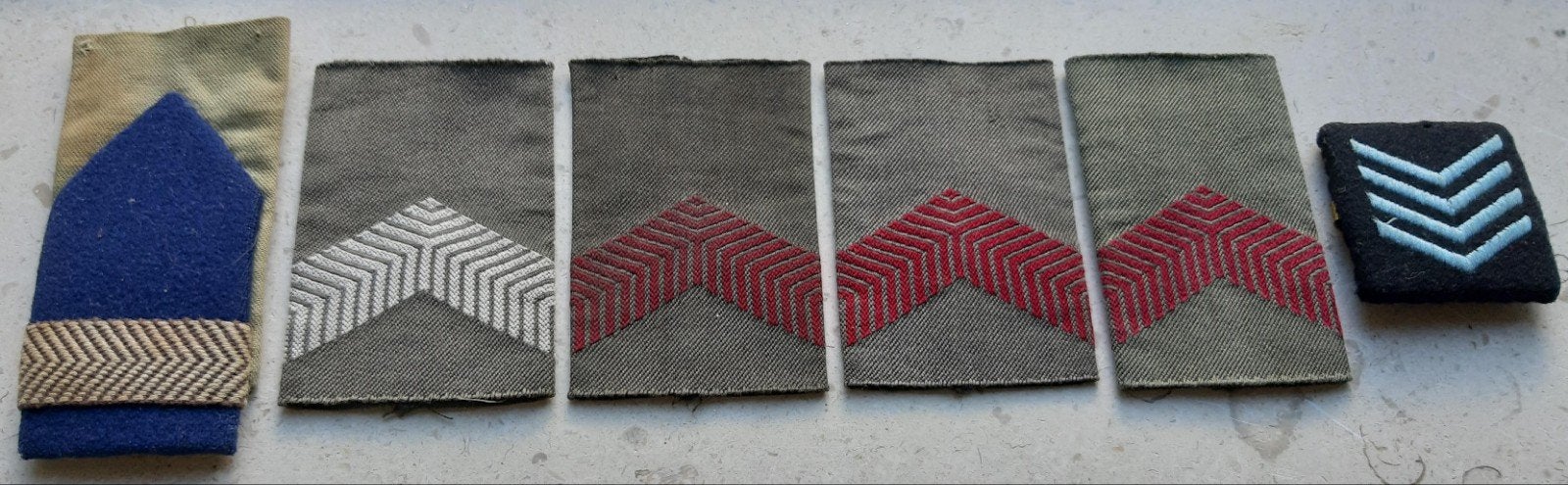 Oude soldaten strepen schouderrangen, Ophalen of Verzenden