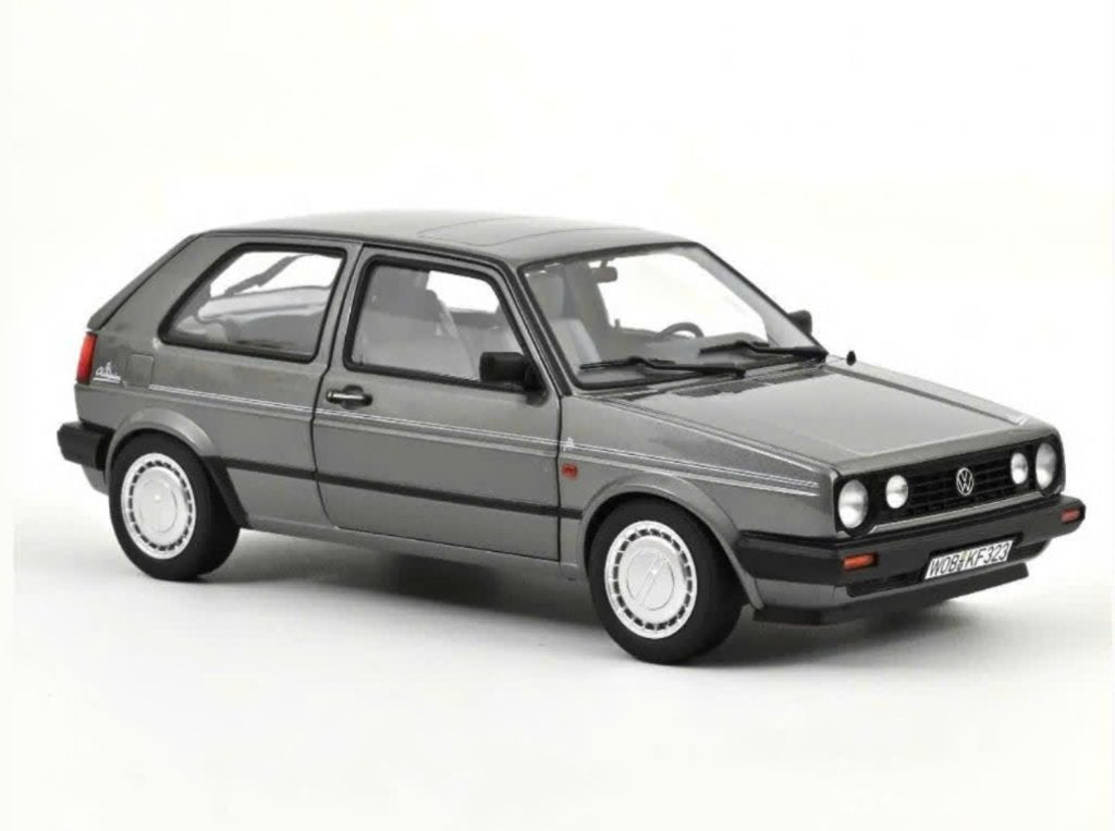 VW Golf Champion '89 Grijs met. schaal 1/18 NOREV ref 188564