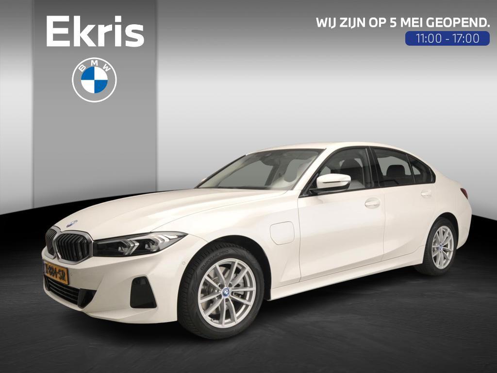 BMW 3 Serie Sedan 320e | LED | Leder | Navigatie | Sportstoe, Auto's, BMW, Achterwielaandrijving, Gebruikt, Euro 6, 4 cilinders