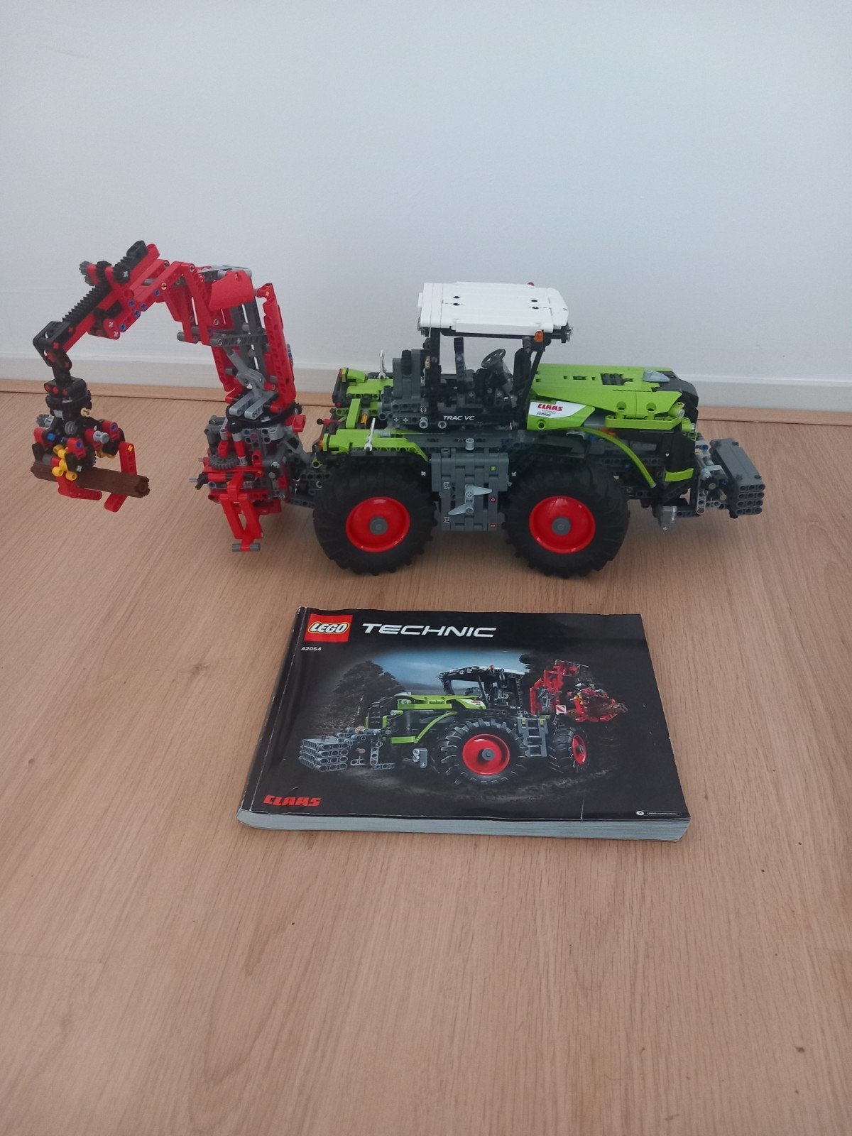 LEGO TECHNICS CLAAS TRACTOR (42054), Ophalen, Zo goed als nieuw