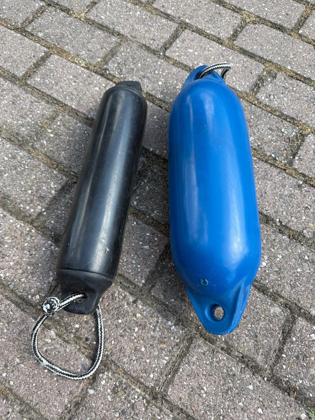 Stootwillen / Fenders (2 stuks), Watersport en Boten, Ophalen of Verzenden, Gebruikt, Overige typen