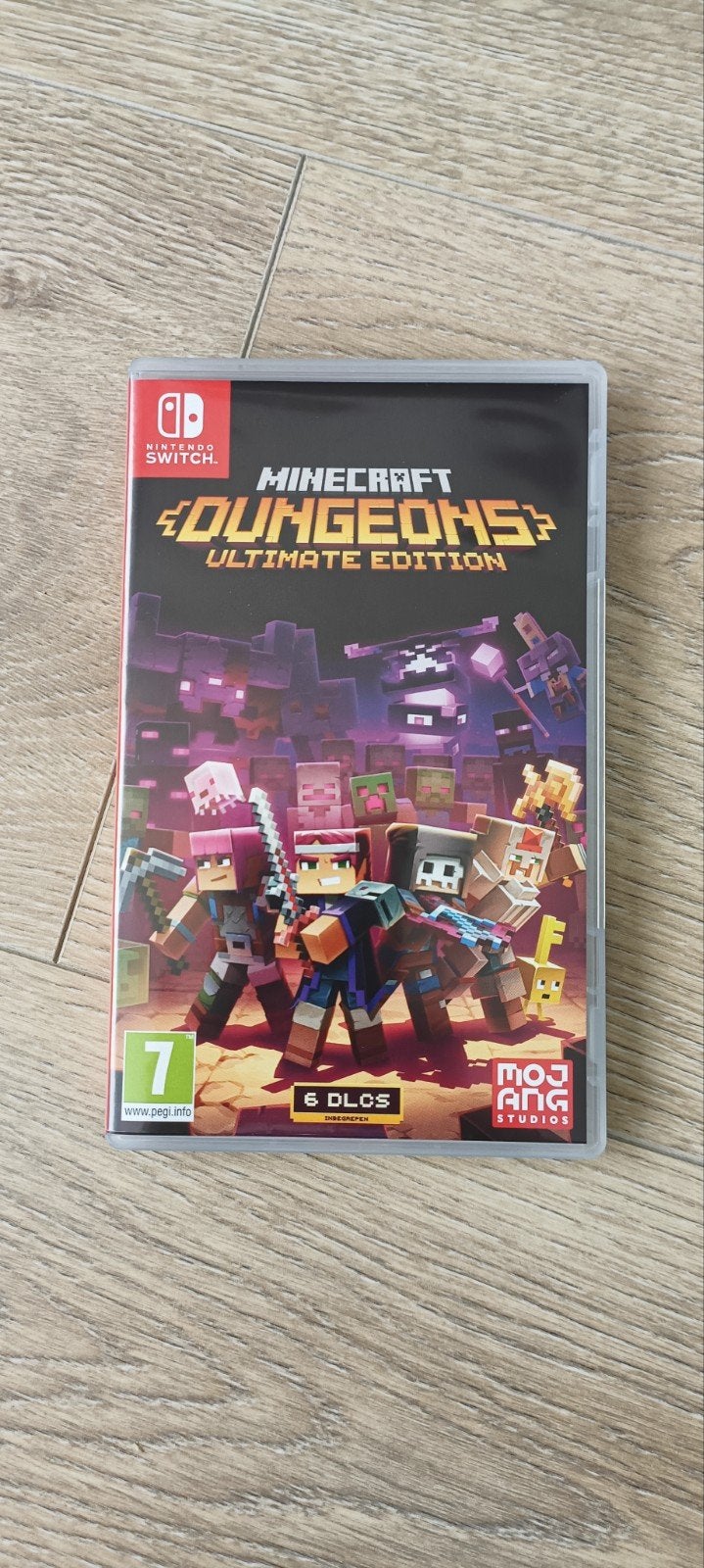 Nintendo Switch Minecraft Dungeons Ultimate Edition, Online, Zo goed als nieuw, 3 spelers of meer, Vanaf 7 jaar