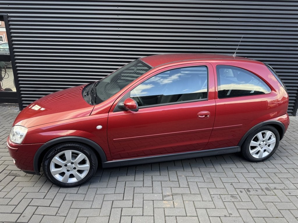 Opel Corsa 1.2-16V Silverline| BORDEAUX| AIRCO| CRUISE| UNIE, Gebruikt, 31 €/maand, 4 cilinders, 1229 cc