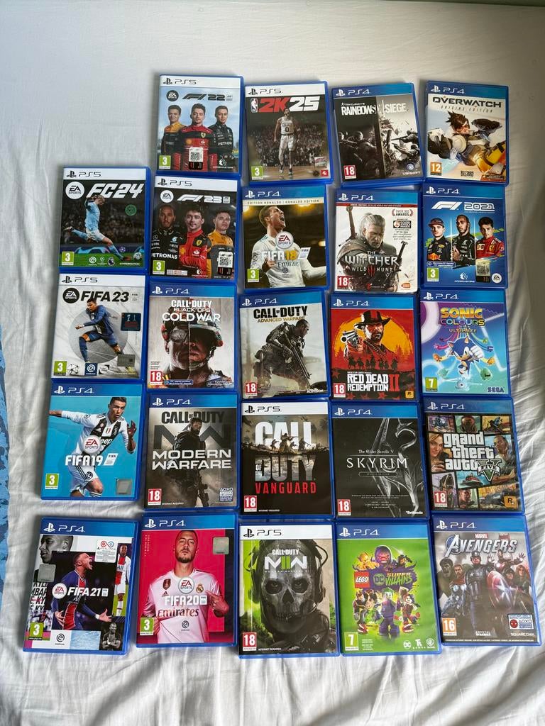 Grote collectie PS4/PS5 games: FIFA, Call of Duty, GTA V, Gebruikt, Vanaf 18 jaar, Overige genres, Eén computer