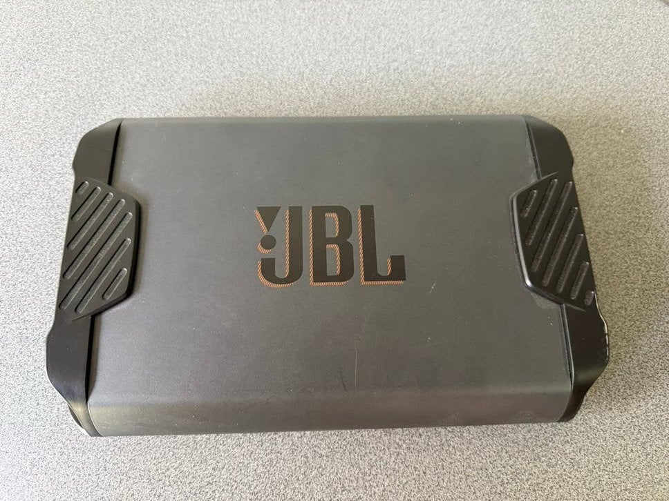 JBL Concert A704 - 4 Kanaals versterker - 1000 Watt, Auto diversen, Ophalen of Verzenden, Zo goed als nieuw
