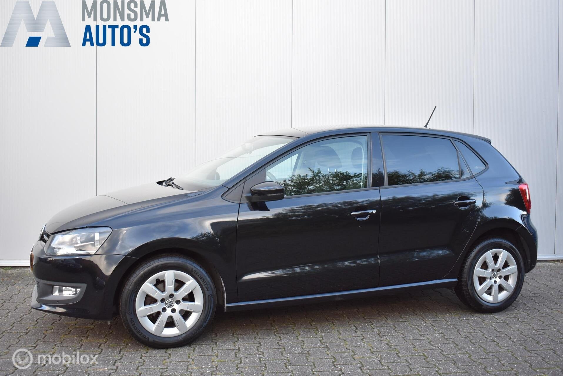 VW Polo 1.4-16V Comfortline 5-Drs Airco Cruise CarPlay LMV *, Voorwielaandrijving, Zwart, 4 cilinders, Zwart