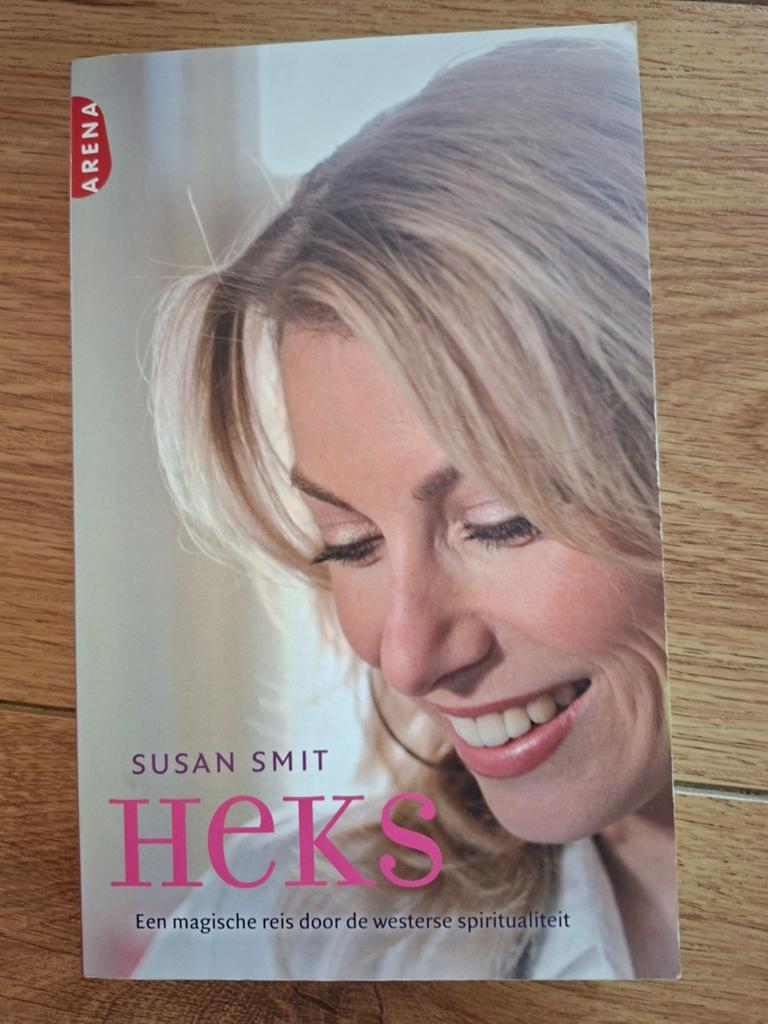 Heks - Susan Smit: Magische reis door spiritualiteit, Gelezen, Achtergrond en Informatie, Spiritualiteit algemeen, Ophalen of Verzenden