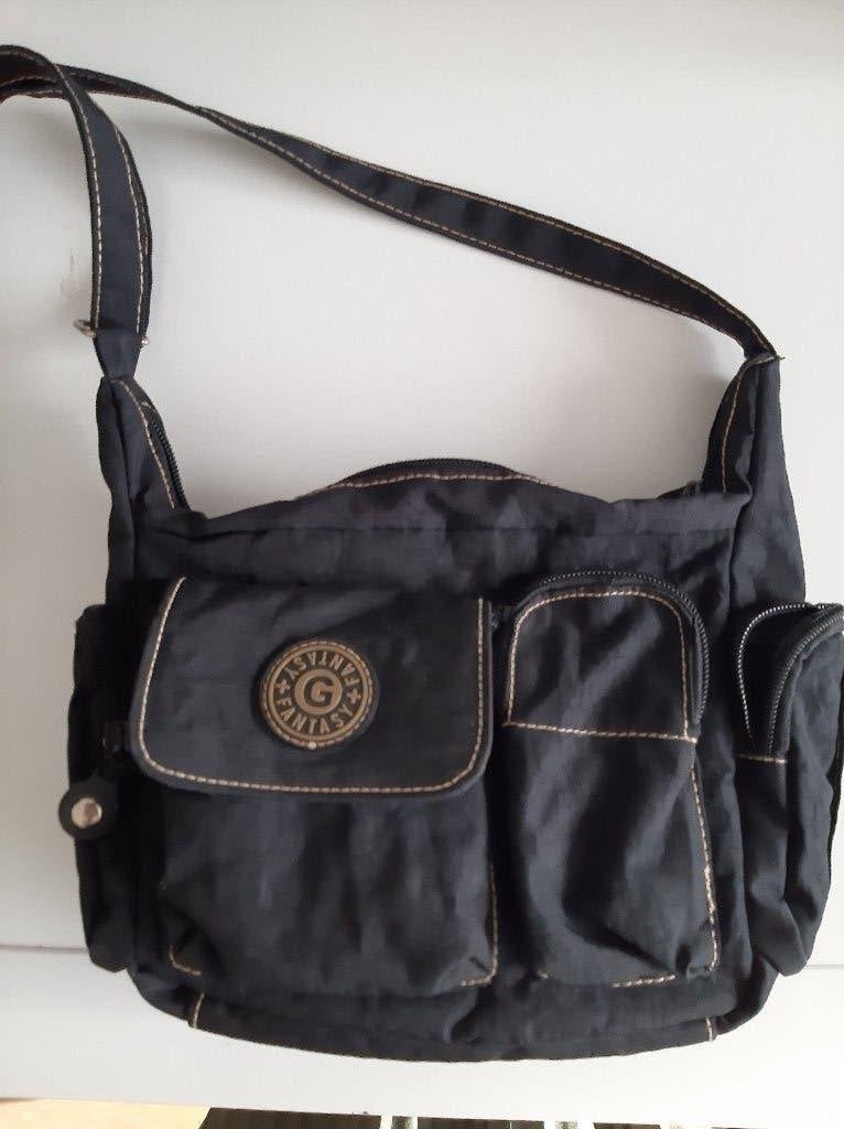Kleine Kipling tas. zwart ., Ophalen of Verzenden, Zo goed als nieuw, Zwart, Schoudertasje