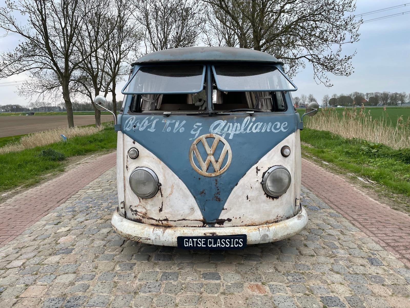 Volkswagen t1 spijlbus 1960, Auto's, Oldtimers, Lichtmetalen velgen, Beige, Overige carrosserieën, Blauw