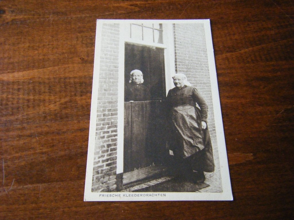 V43 - Friesland - Klederdracht - Mooi/Oud, Ophalen of Verzenden, 1920 tot 1940, Friesland