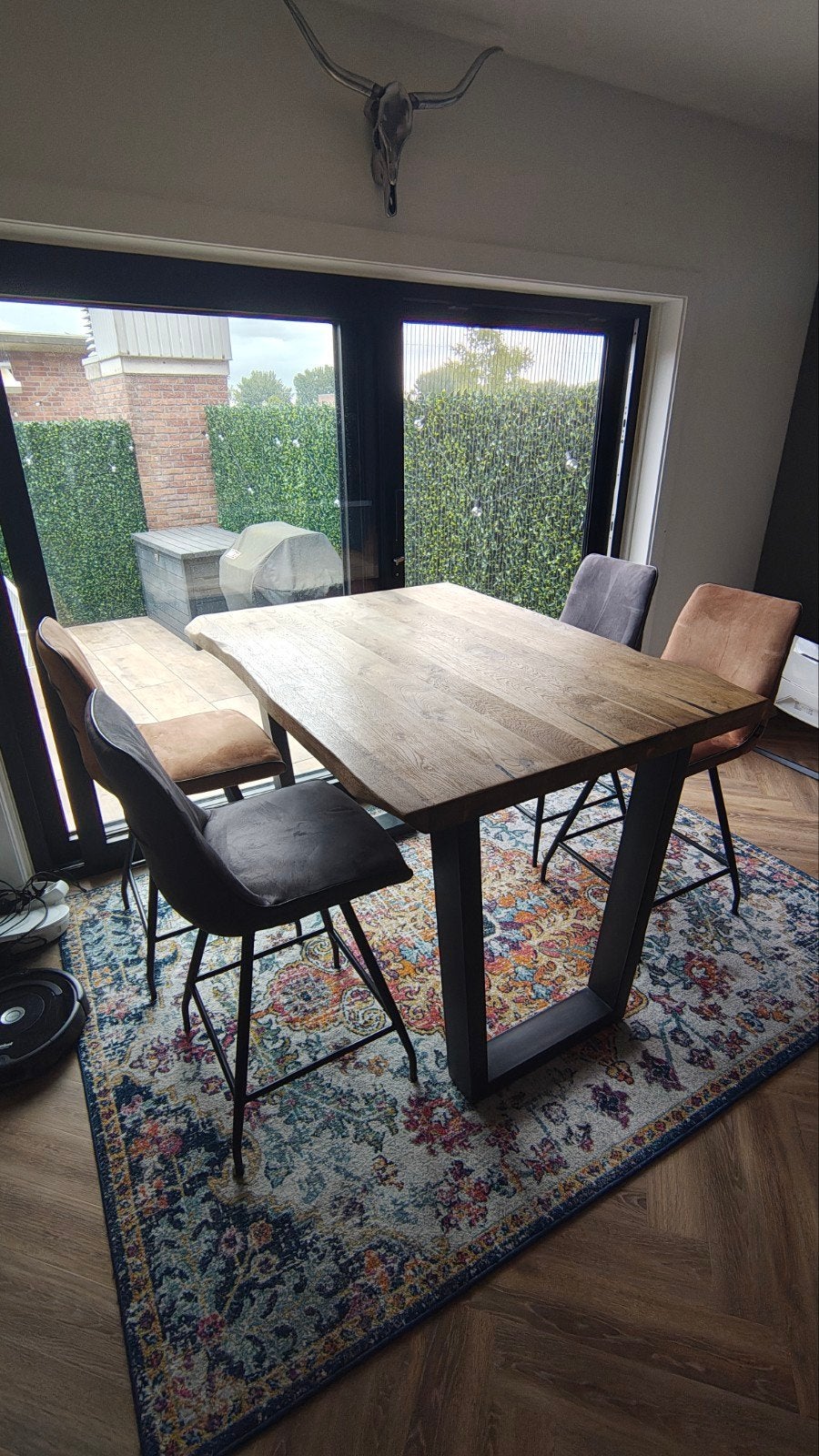 Hoge tafel met 4 barkrukken Henders, Ophalen, Gebruikt, 4 tot 6 stoelen