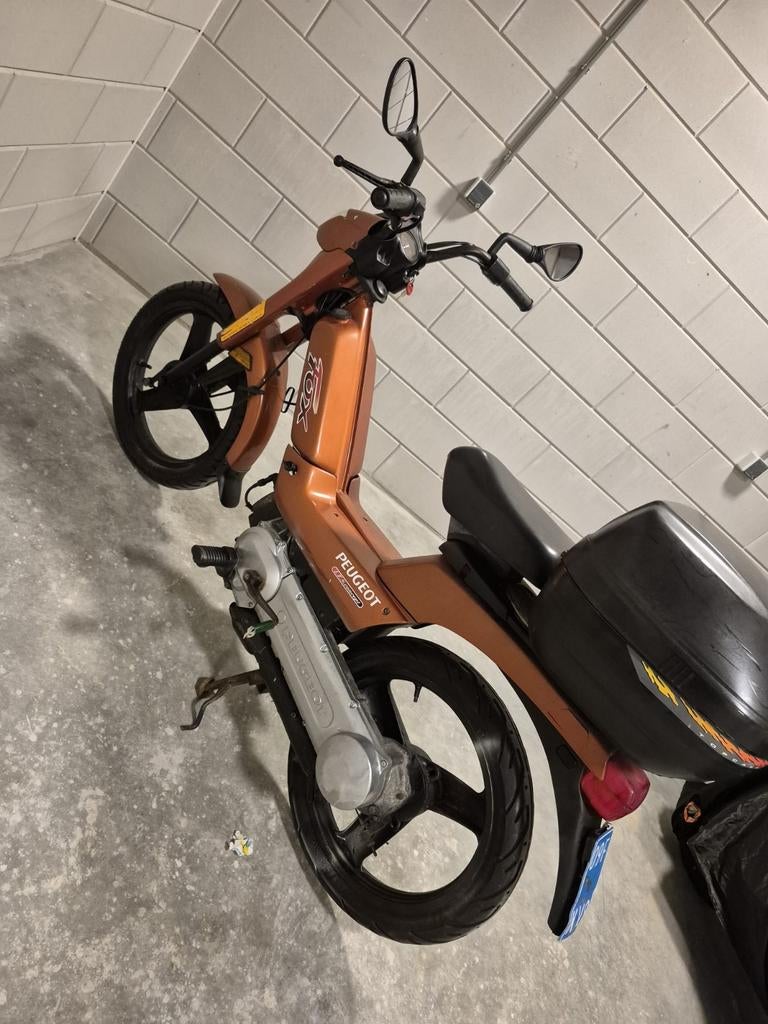 Mooie Peugeot Fox - lekt benzine, verder top!, Fietsen en Brommers, Brommers | Peugeot, Ophalen