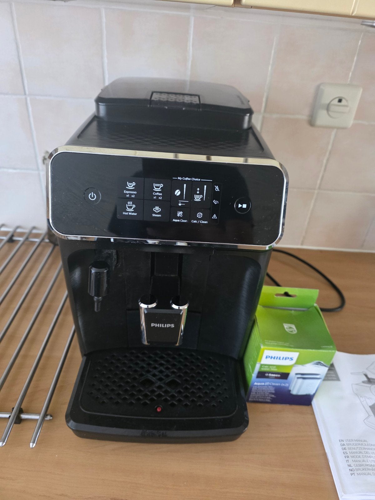 Philips 2200 serie volautomatische espressomachine, Afneembaar waterreservoir, Espresso apparaat, Zo goed als nieuw, 2 tot 4 kopjes