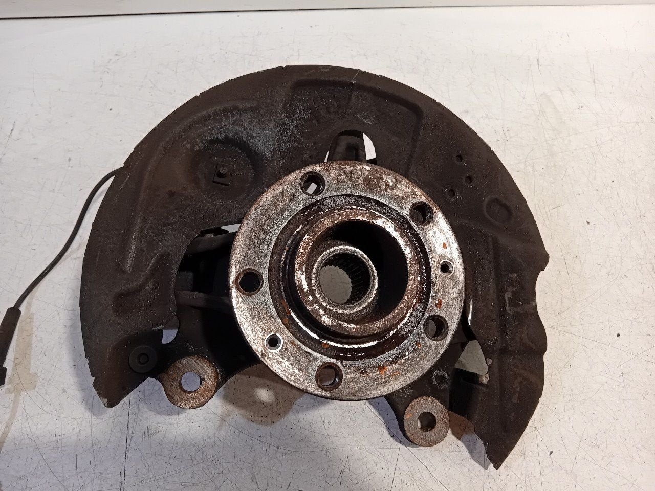 Wielnaaf links voor Peugeot 3008, Onderdelen@venauto.nl, Van der Ven Autorecycling B.V., Gebruikt, Ettenseweg 76, 4706 PB Roosendaal, The Netherlands