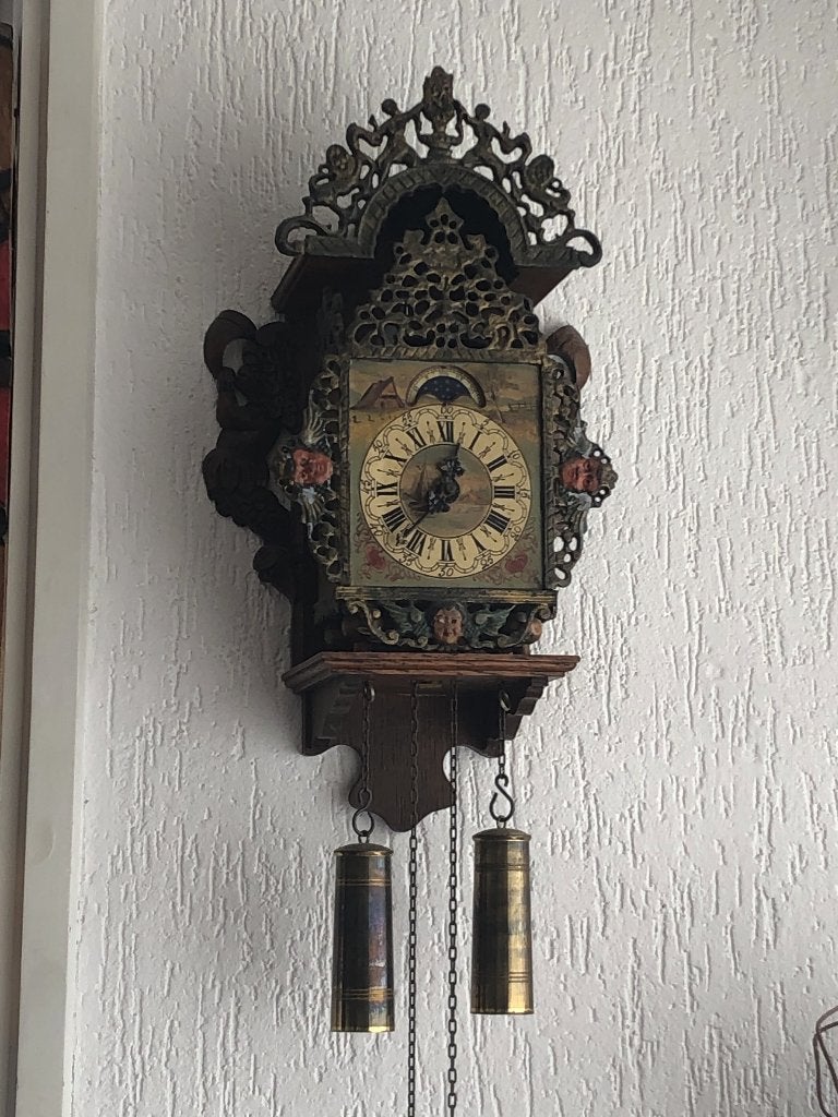 Friese Stoelklok, Ophalen