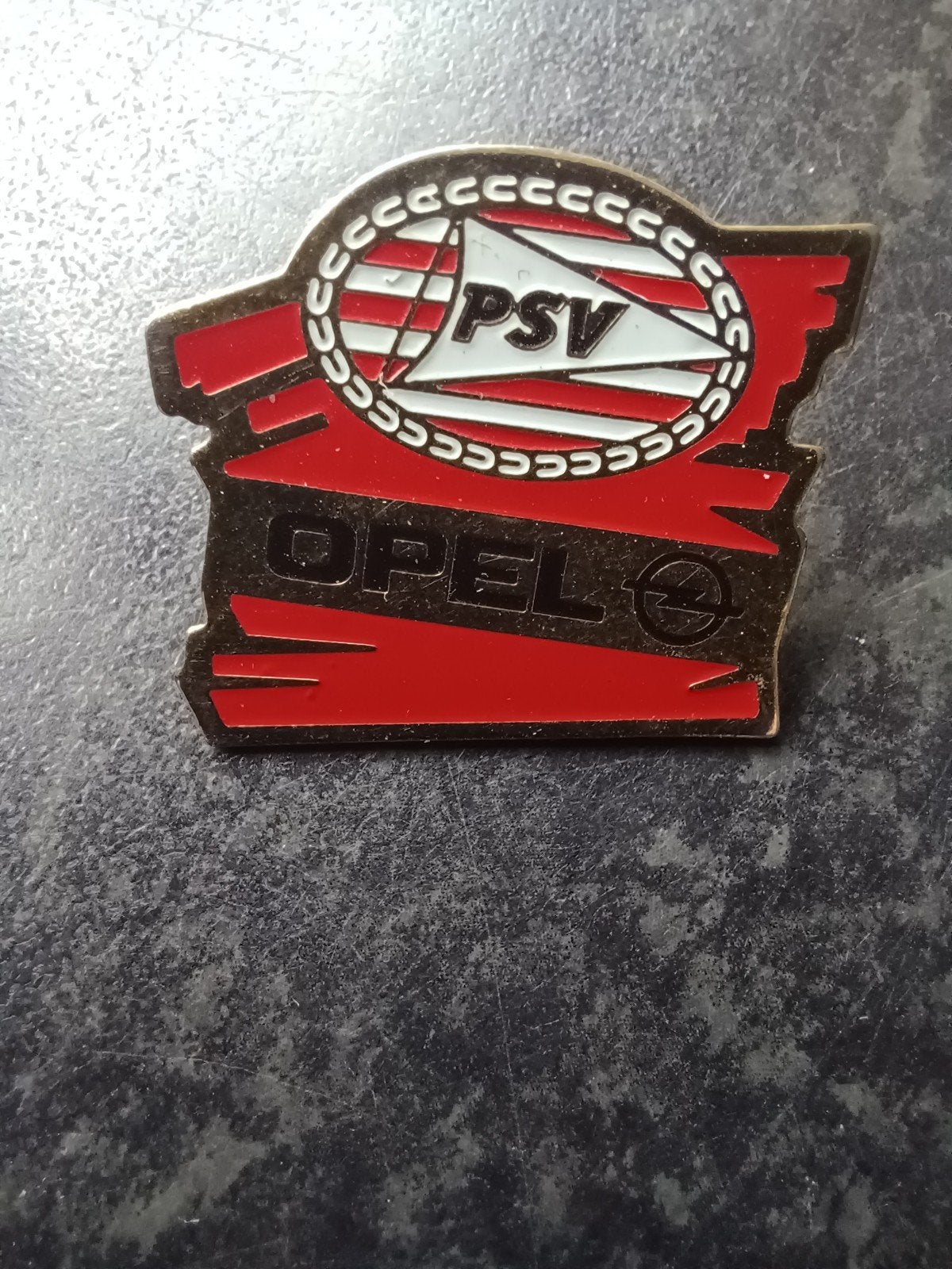 Pin PSV Opel (sport voetbal Eindhoven), Verzamelen, Speldjes, Pins en Buttons, Ophalen, Gebruikt, Sport, Speldje of Pin
