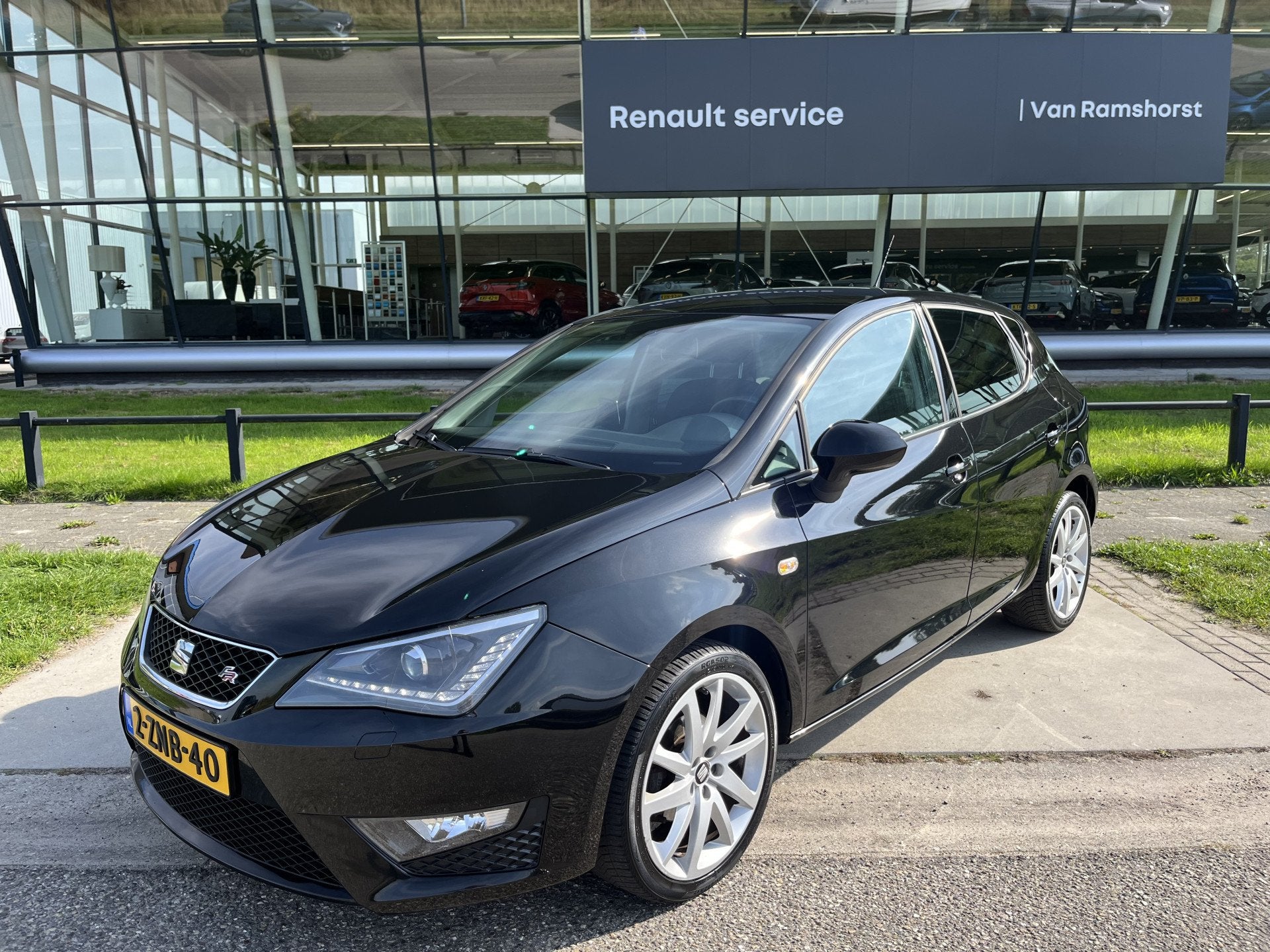 SEAT Ibiza 1.2 TSI FR / Climate / Elek. Ramen V+A / LMV /, Voorwielaandrijving, Zwart, 995 kg, Verwarmde buitenspiegels