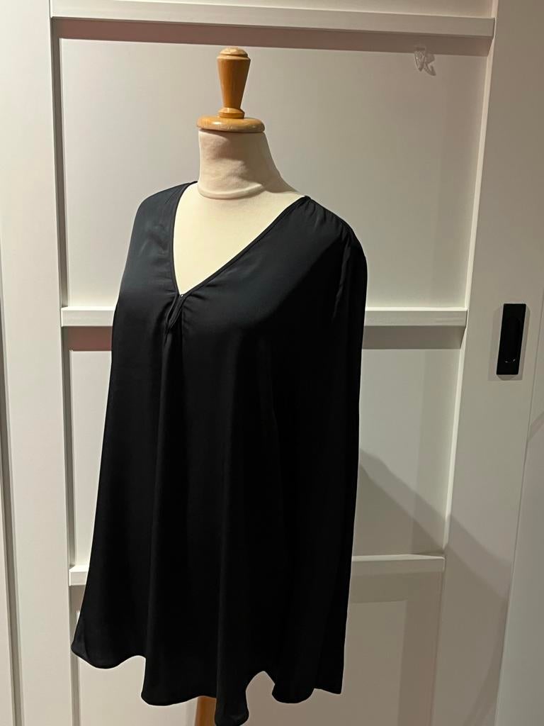 Malene Birger Zwarte Zijden Blouse Maat 42, Kleding | Dames, Ophalen of Verzenden, Zo goed als nieuw, Maat 42/44 (L), Zwart