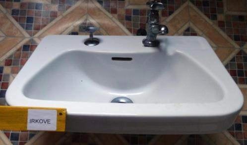 ANTIEK WASTAFEL / FONTEINTJE * WIT PORSELEIN * Karakter! *, Ophalen of Verzenden