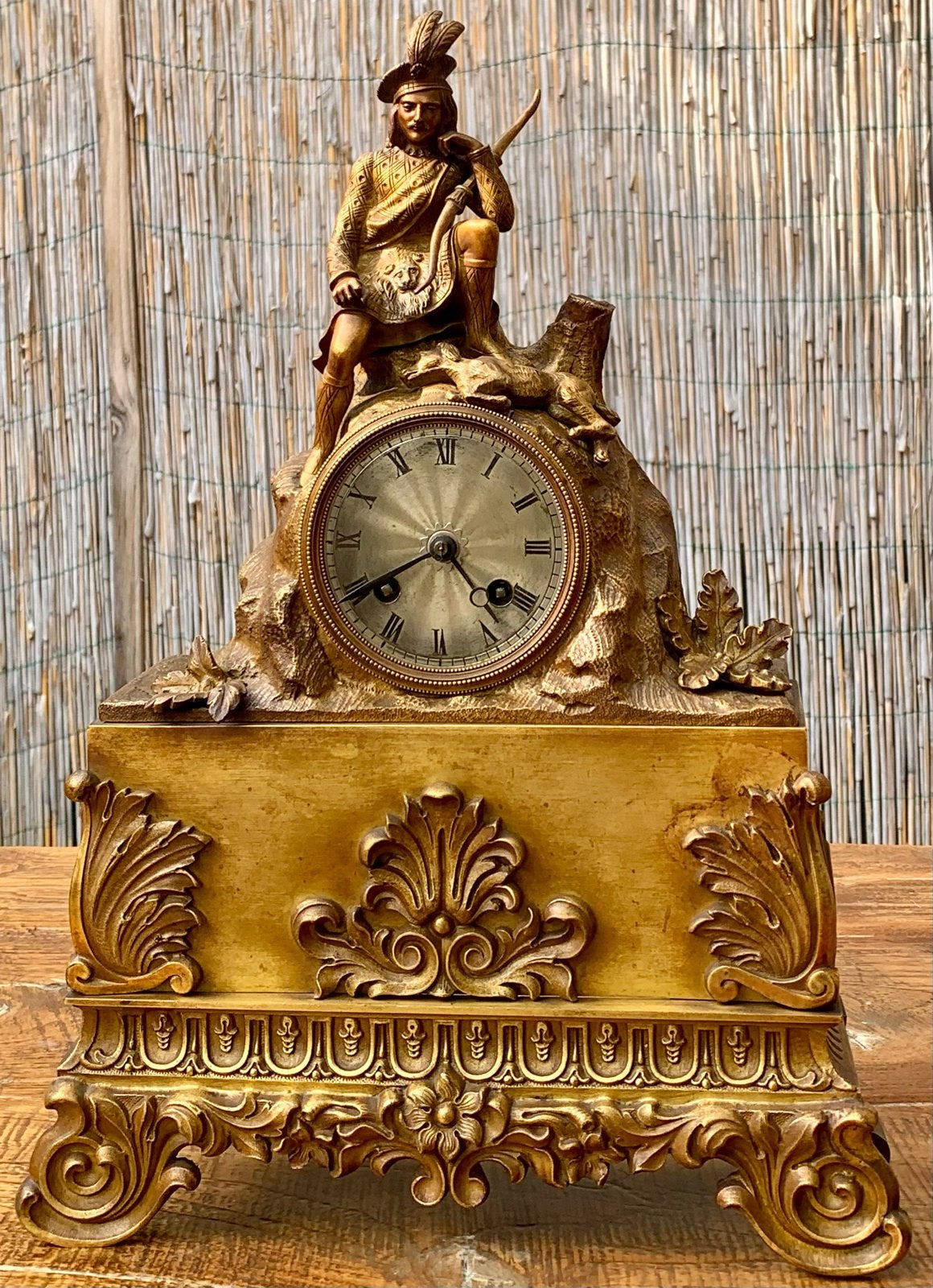 Antieke Franse bronzen pendule klok met jager en hond brons, Antiek en Kunst, Ophalen of Verzenden