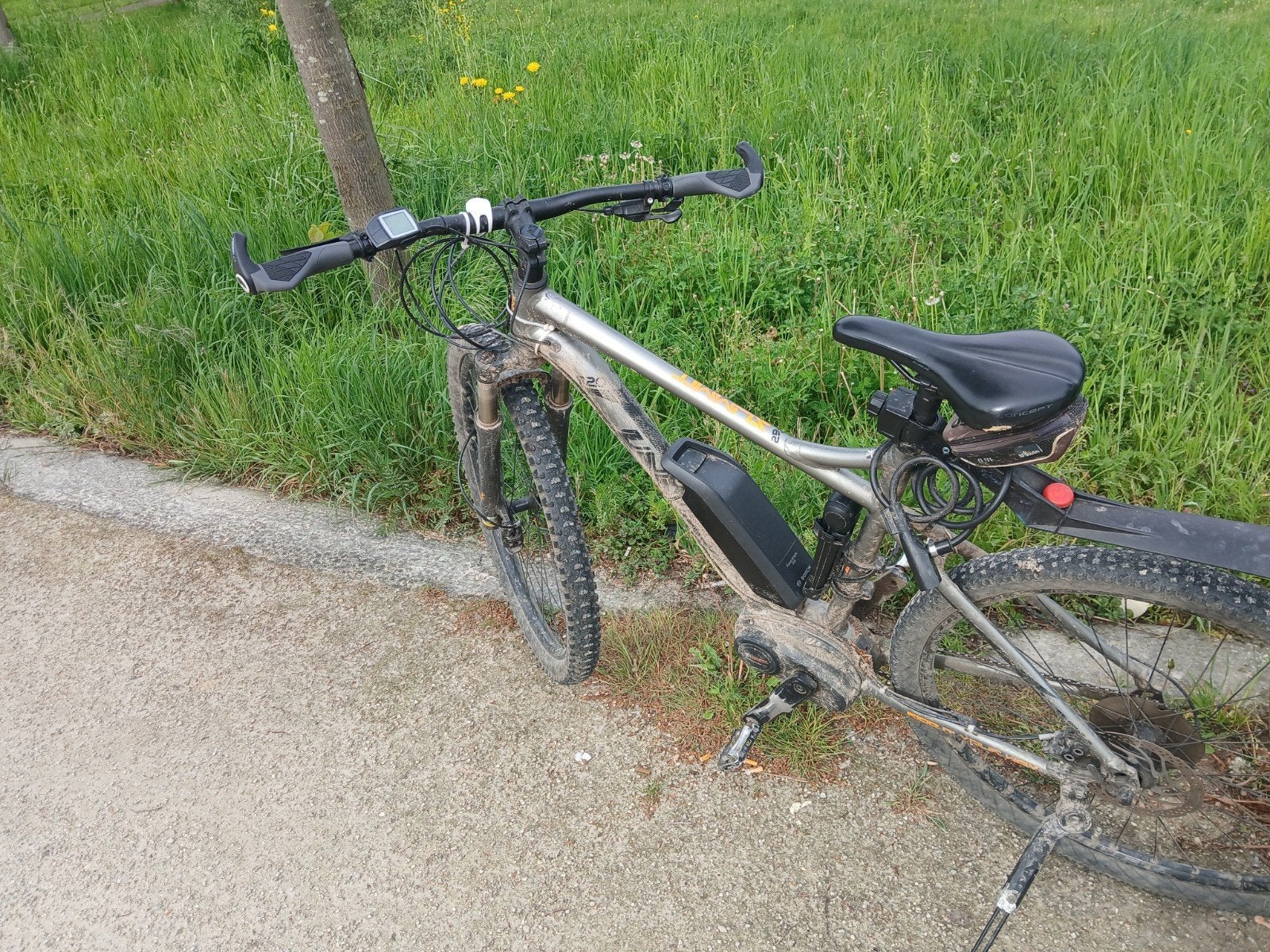 Elektrische mountainbike  - Goede staat, Fietsen en Brommers, Gebruikt, 51 tot 55 cm, 50 km per accu of meer, Ophalen