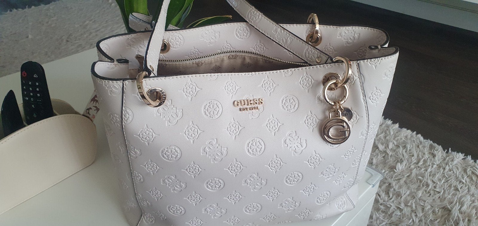 Guess tas, Sieraden, Tassen en Uiterlijk, Tassen | Reistassen en Weekendtassen, 30 cm of meer, Gebruikt, Wit, Minder dan 40 cm