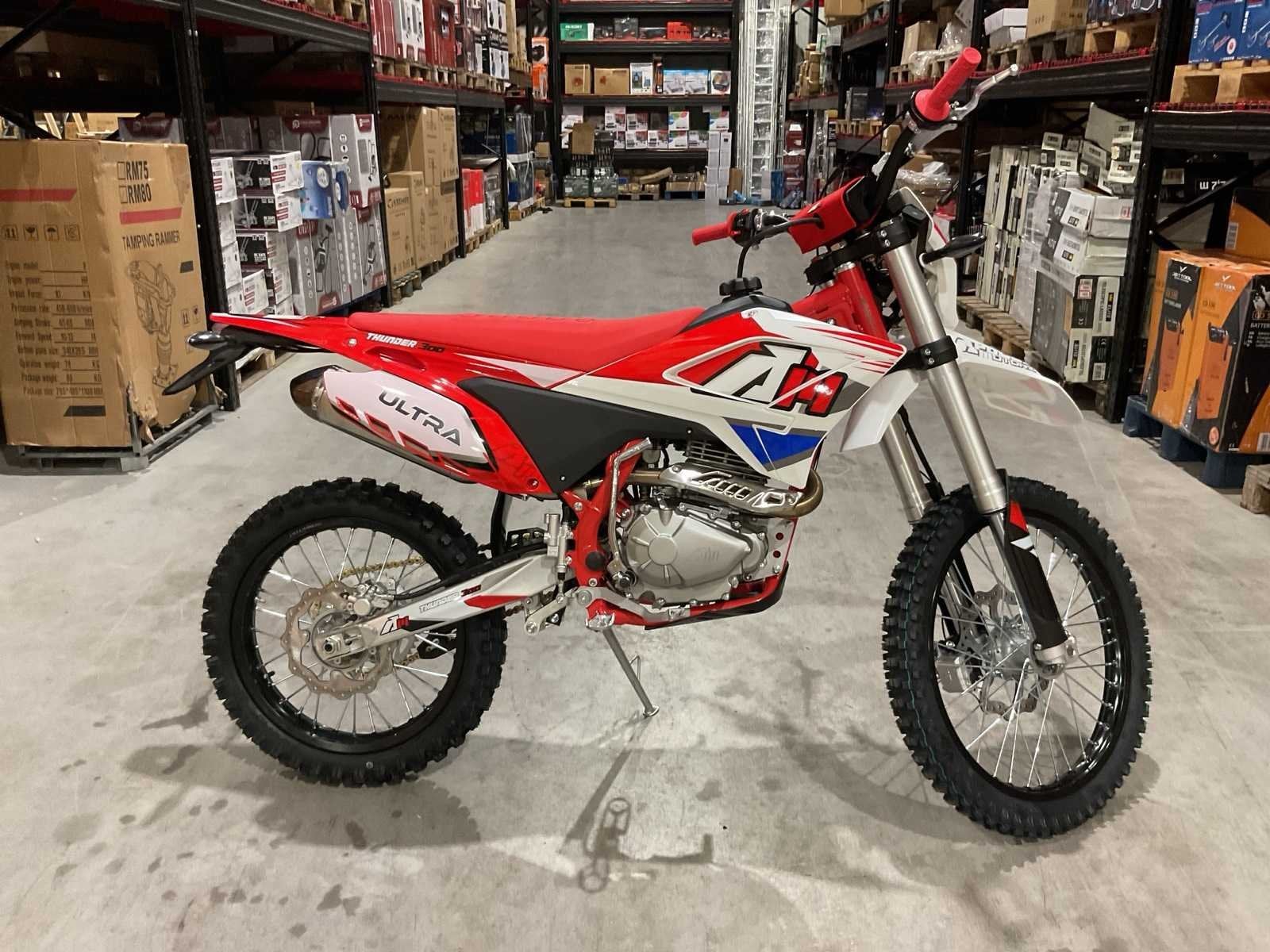 Ultra Cross Thunder 300 rood AGB40-1 Motorfiets, Bedrijf, Gebruikt, Overig, Ultra Cross
