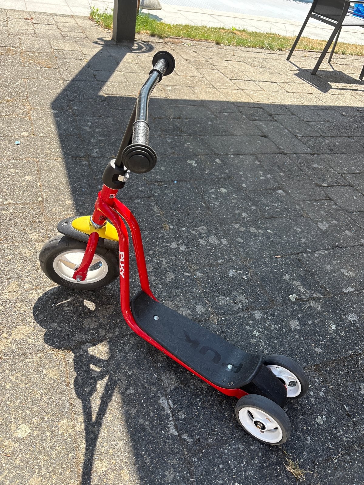 Puky Kleuter Step - Rood met drie wielen, Fietsen en Brommers, Ophalen, Gebruikt, Gewone step