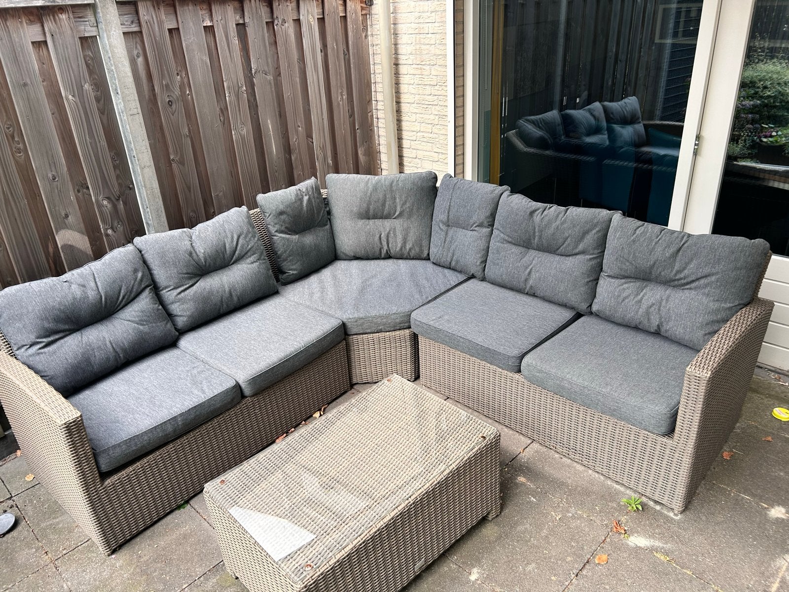 Lounge set, Ophalen, 5 zitplaatsen, Kunststof, Gebruikt