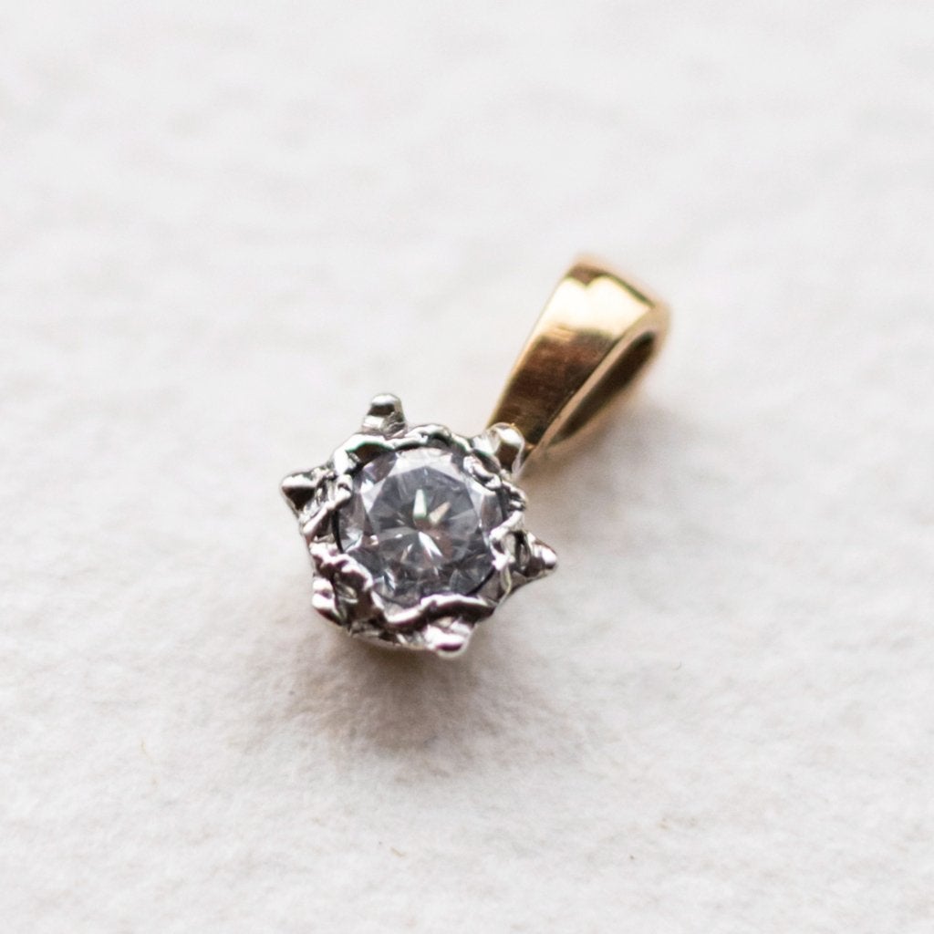 Vintage 9K goud Solitaire diamant pendant hanger, Sieraden, Tassen en Uiterlijk, Ringen, Ophalen of Verzenden, Zo goed als nieuw