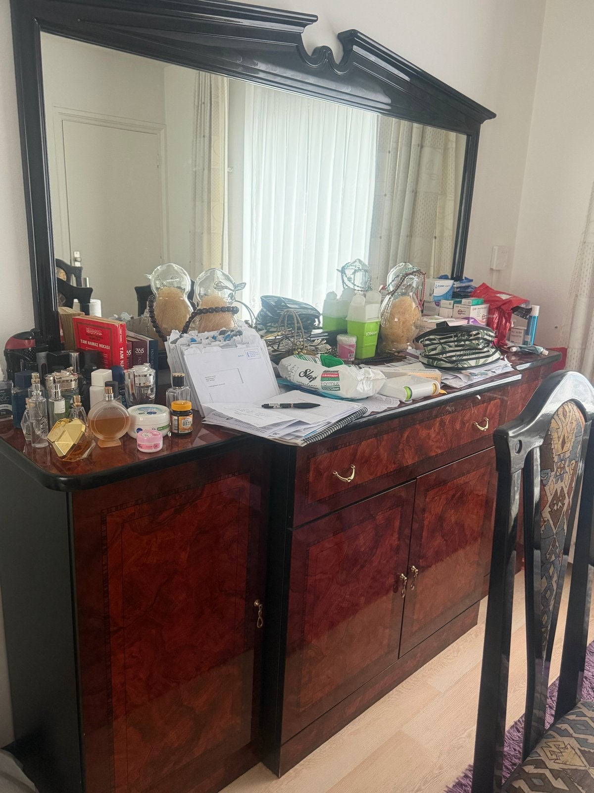 Italiaanse hoogglans meubels, Huis en Inrichting, Tafels | Eettafels, Gebruikt, 100 tot 150 cm, Ophalen of Verzenden, 150 tot 200 cm