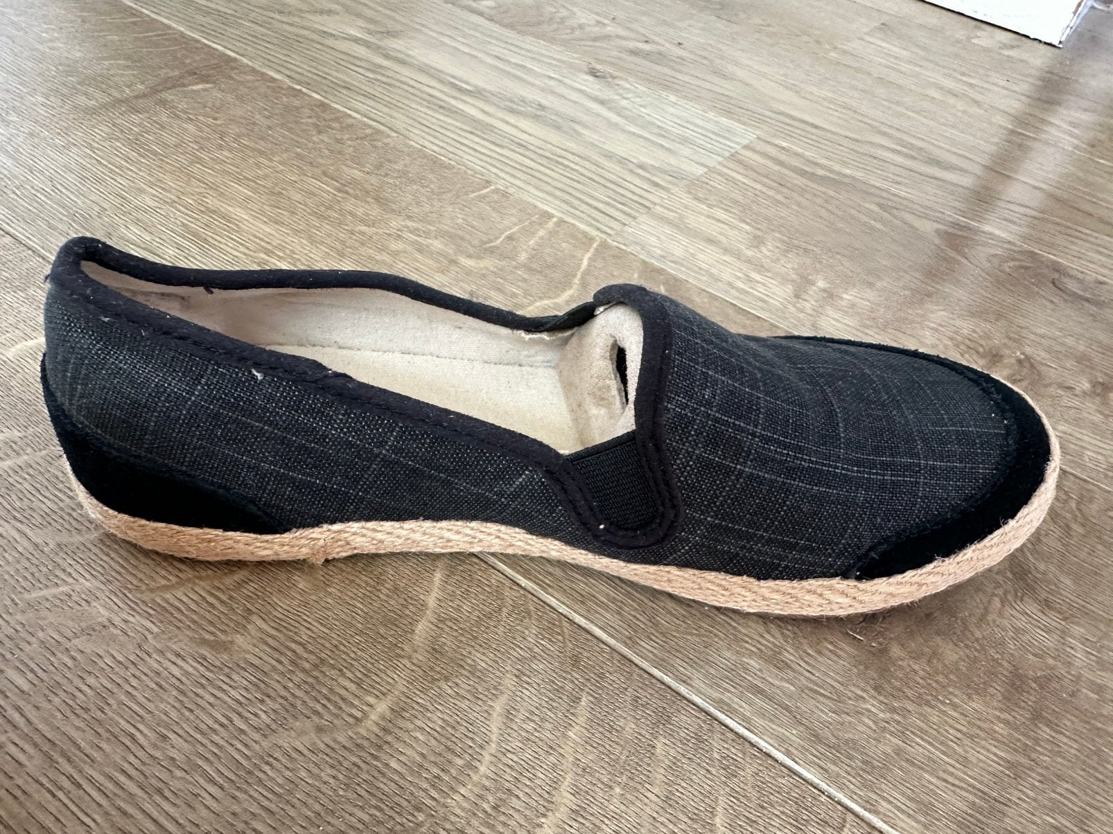 Ugg delizah zwart instapper 6, Nieuw, Ophalen of Verzenden, Instappers, Zwart