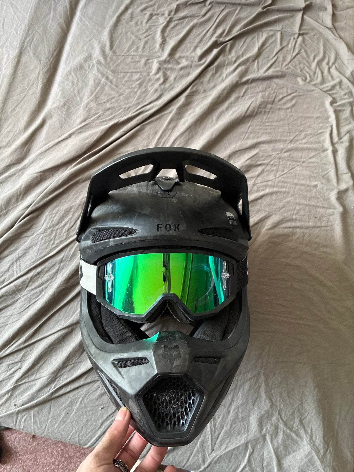 Fox V3 RS Motorcross Helm - Maat M - Zo goed als nieuw, Motoren, M, Tweedehands, Ophalen, Overige merken
