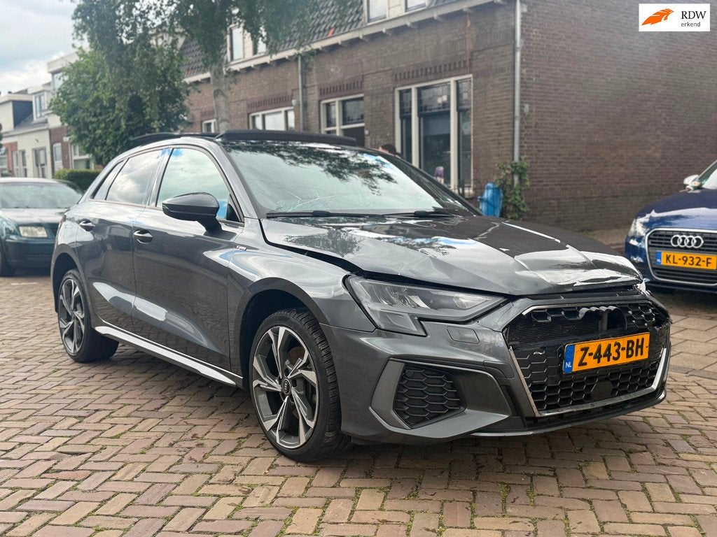 Audi A3 Sportback 40 TFSIe S Line PANO, Auto diversen, Automaat, 1395 cc, Hybride Elektrisch/Benzine, Audi