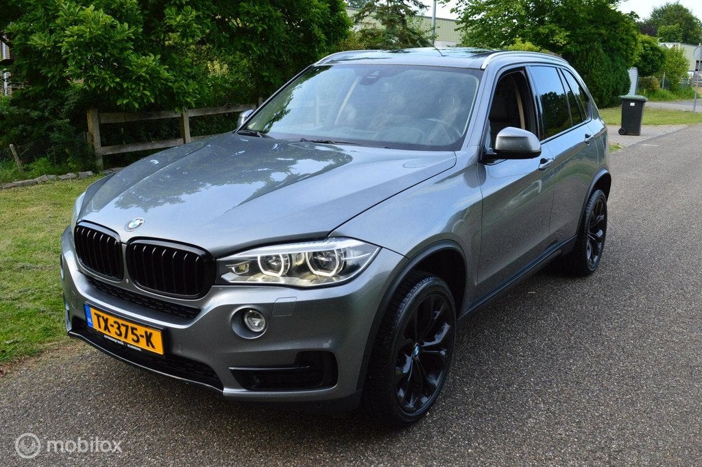 BMW X5 xDrive40D ACC / HUD / Panorama / B&O Audio / 360c, Auto's, BMW, Bedrijf, Te koop, X5, 360° camera, 4x4, ABS, Achteruitrijcamera