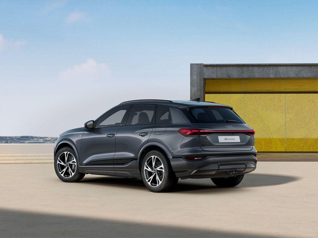 Audi Q6 e-tron 306pk S Edition Performance 100 kWh | Panoram, Auto's, Audi, Automaat, 12 maanden, Leder, SUV of Terreinwagen