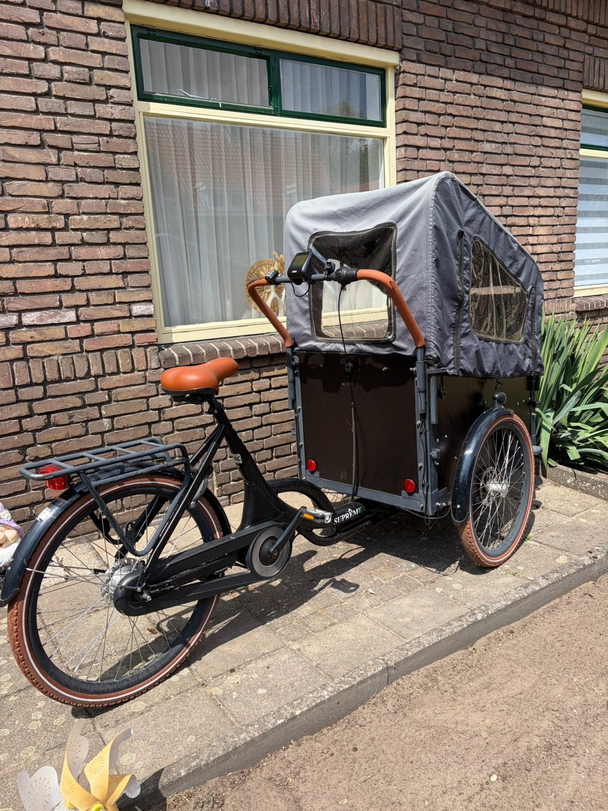 Bakfiets, 4 kinderen of meer, Huif, Zo goed als nieuw, Ophalen