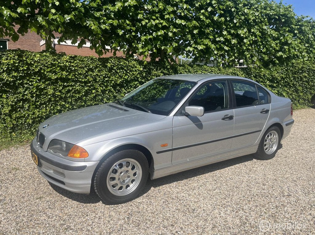 BMW 3-serie 318i, Auto's, Automaat, Achterwielaandrijving, Origineel Nederlands, Bedrijf