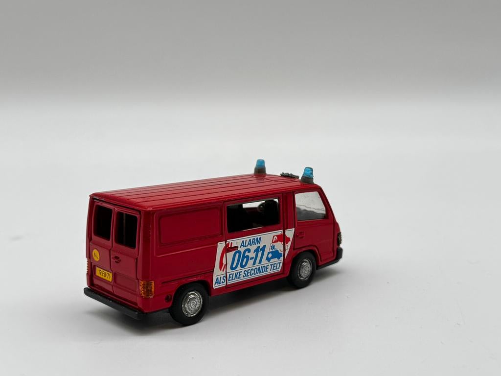 MERCEDES BENZ BRANDWEER BUS, NZG, Gebruikt, ., Ophalen of Verzenden
