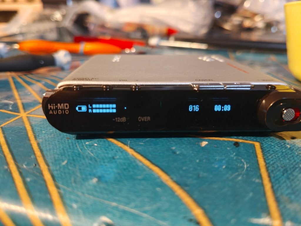 Gezocht: Sony Hi-MD walkman MZ RH1, RH10 NH1 MZ-RH1 NZ-NH1, Ophalen of Verzenden, Walkman