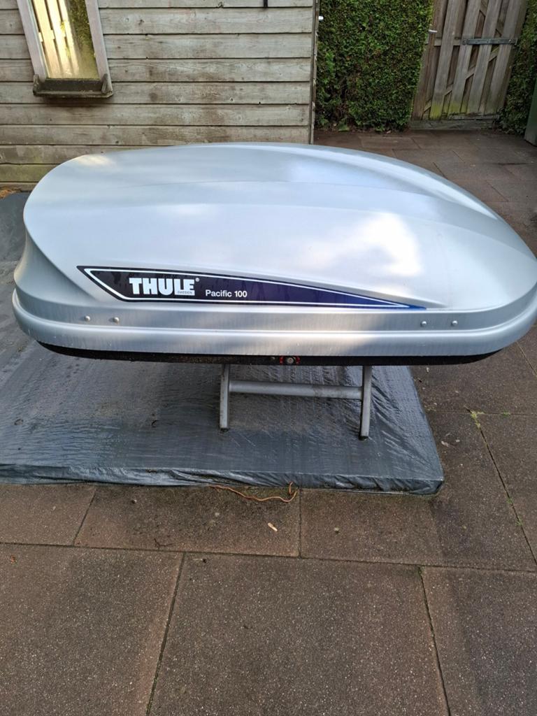 Thule Pacific 100 met Fastgrip montage, Auto diversen, Dakkoffers, Ophalen, Zo goed als nieuw